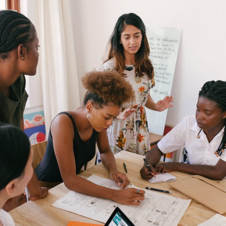 réunion femmes entrepreneures association les munitionnettes entraide réseau professionnel formation